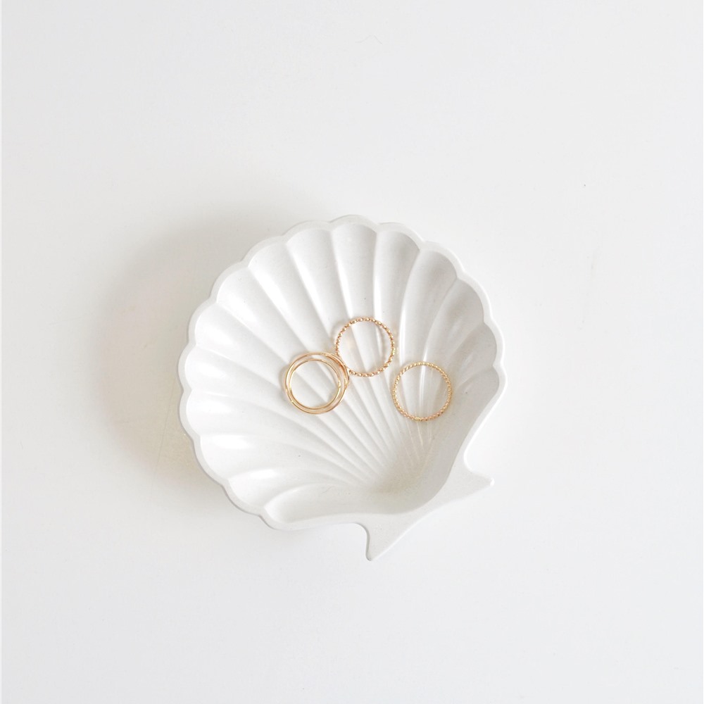 Los Objectos Decorativos Seashell Plate - White