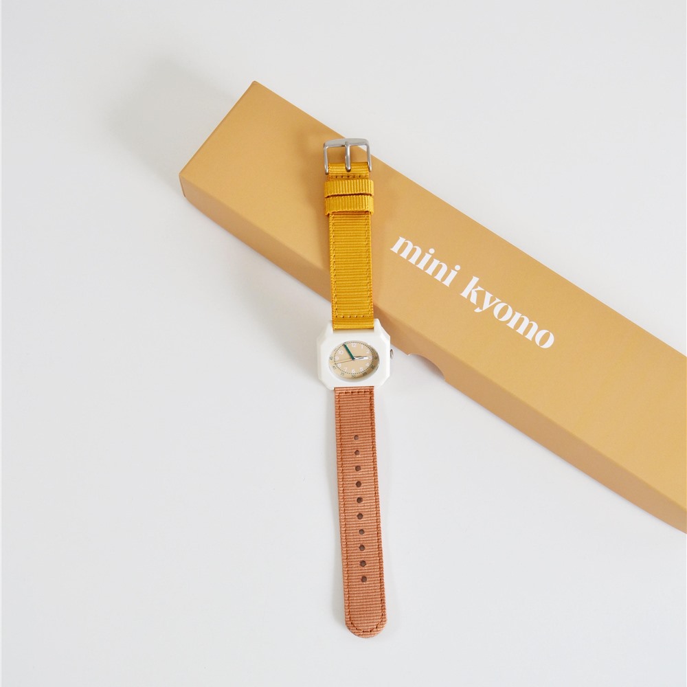 Buy Online Fastrack Sunburn Quartz Analog Green Dial Leather Strap Watch  for Girls - np6213sl01 | Titan